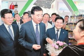 小白楊，累并快樂(lè)著——組織文化藝術(shù)交流活動(dòng)的點(diǎn)滴感悟